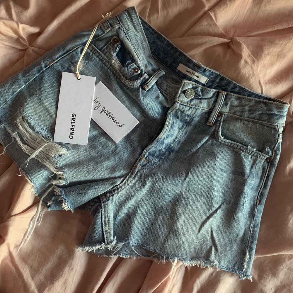 GRLFRND HELENA CUT OFF SHORTS